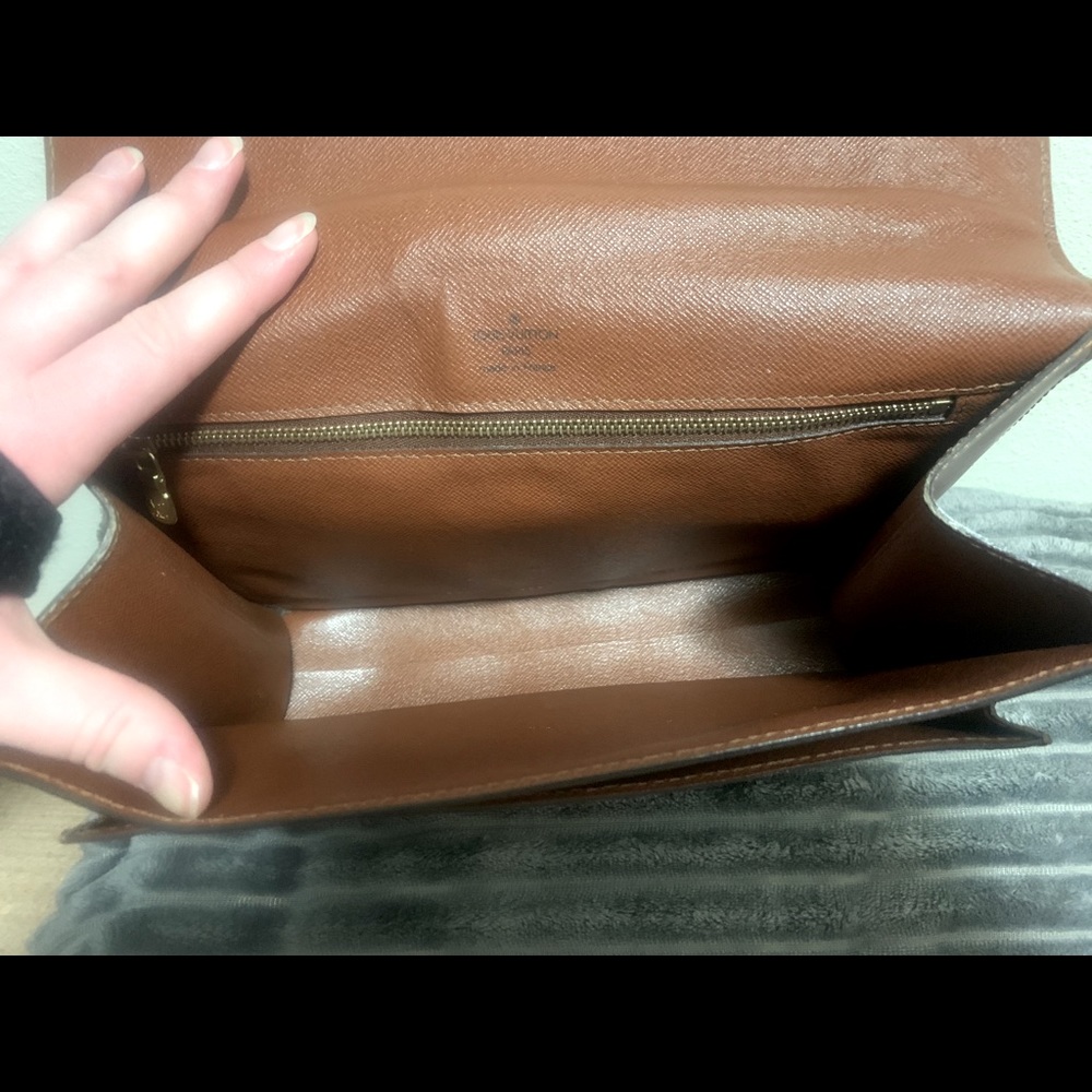 SOLD! Louis Vuitton Monceau Crossbody Briefcase! - Picture 11 of 16